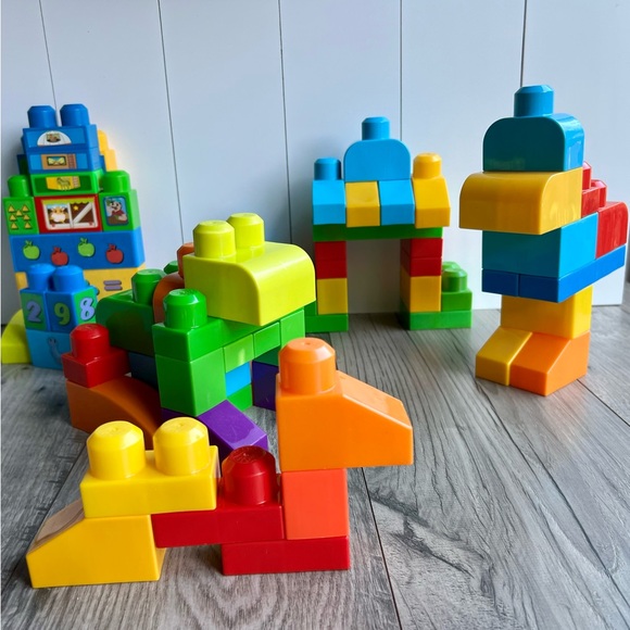 MEGA BLOKS building brick STEM toys 122 bricks - Picture 3 of 11